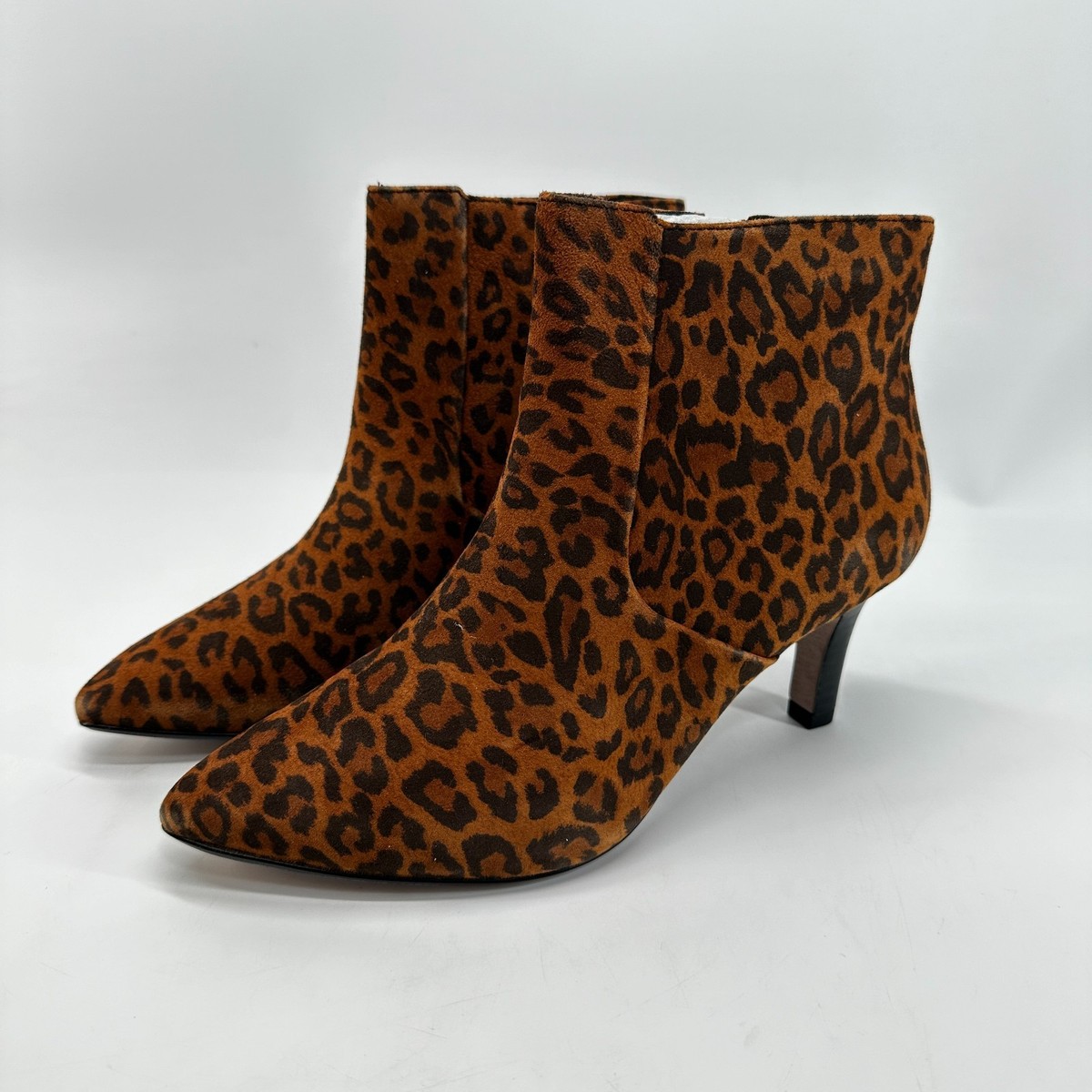 Clarks Illeana Petal Booties Brown Women's Size 6.5W Leopard Print