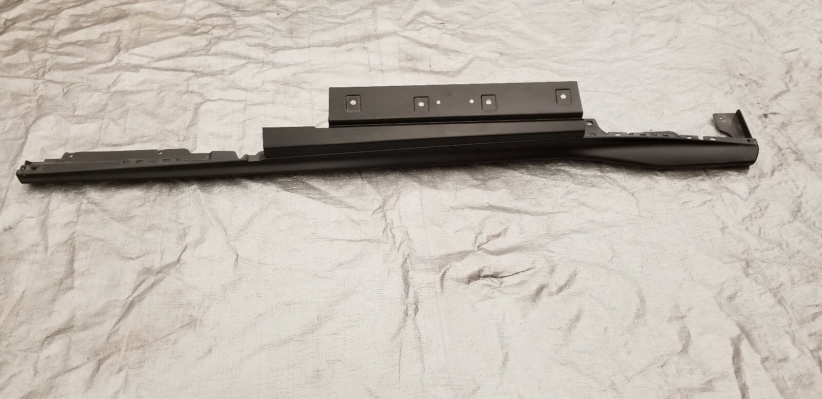 FERRARI 812 SUPERFAST DRIVER LEFT SIDE ROCKER PANEL SKIRT OEM 88068510
