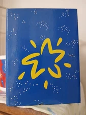 PHOTO ALBUM Yellow Star Burst on Blue Starry Sky  6.5" X 5" X 2.1"