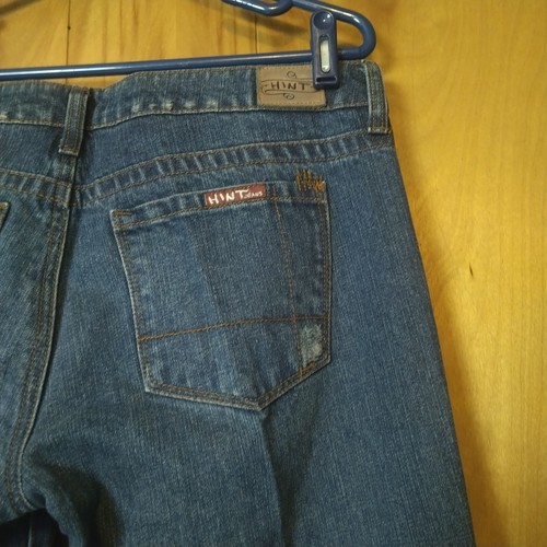 HINT JEANS JUNIORS SIZE 9 BLUE EMBROIDERED DISTRESSED FLARED LEG JEANS - Picture 6 of 8