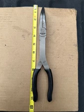 Snap On 11" Long Neck 35 Degree Bent Needle Nose Pliers black Talon Grip 411CF