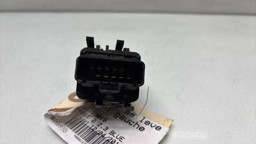 Interrupteur de leve vitre avant gauche RENAULT MASTER 3 PHASE 2 8200476806 - Photo 3/4