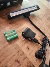 DONNER DL-1  Musiic stand clip light w/ 9 LEDs A/C or D/C powered NEW