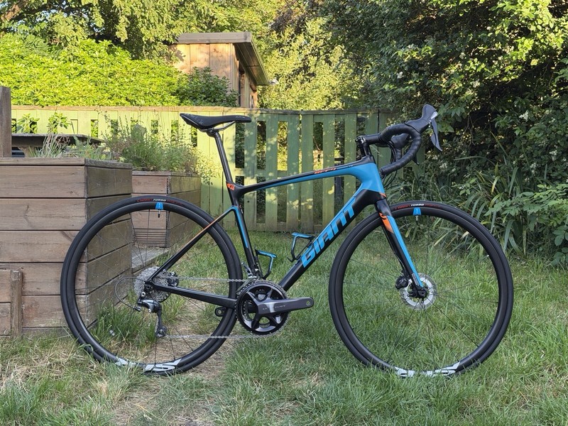 Giant Defy Advanced - M 54 - 8.2kg Endurance Road Bike