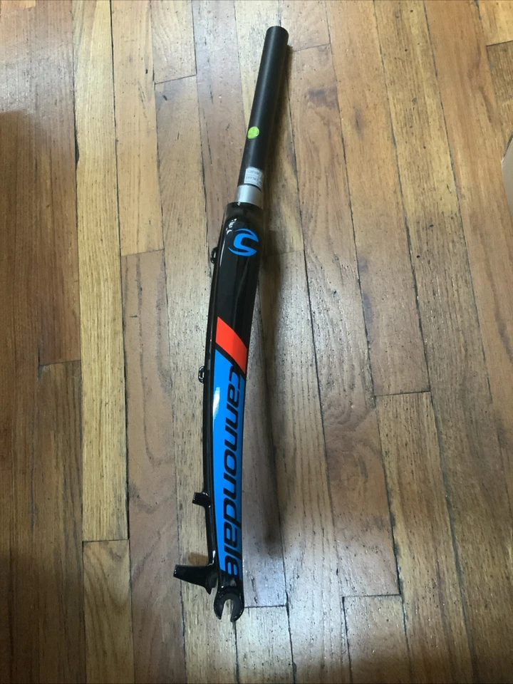 Cannondale Carbon Cyclocross Fork Post Mount 72mm , Disc ,Steer 240mm - Image 2 of 4