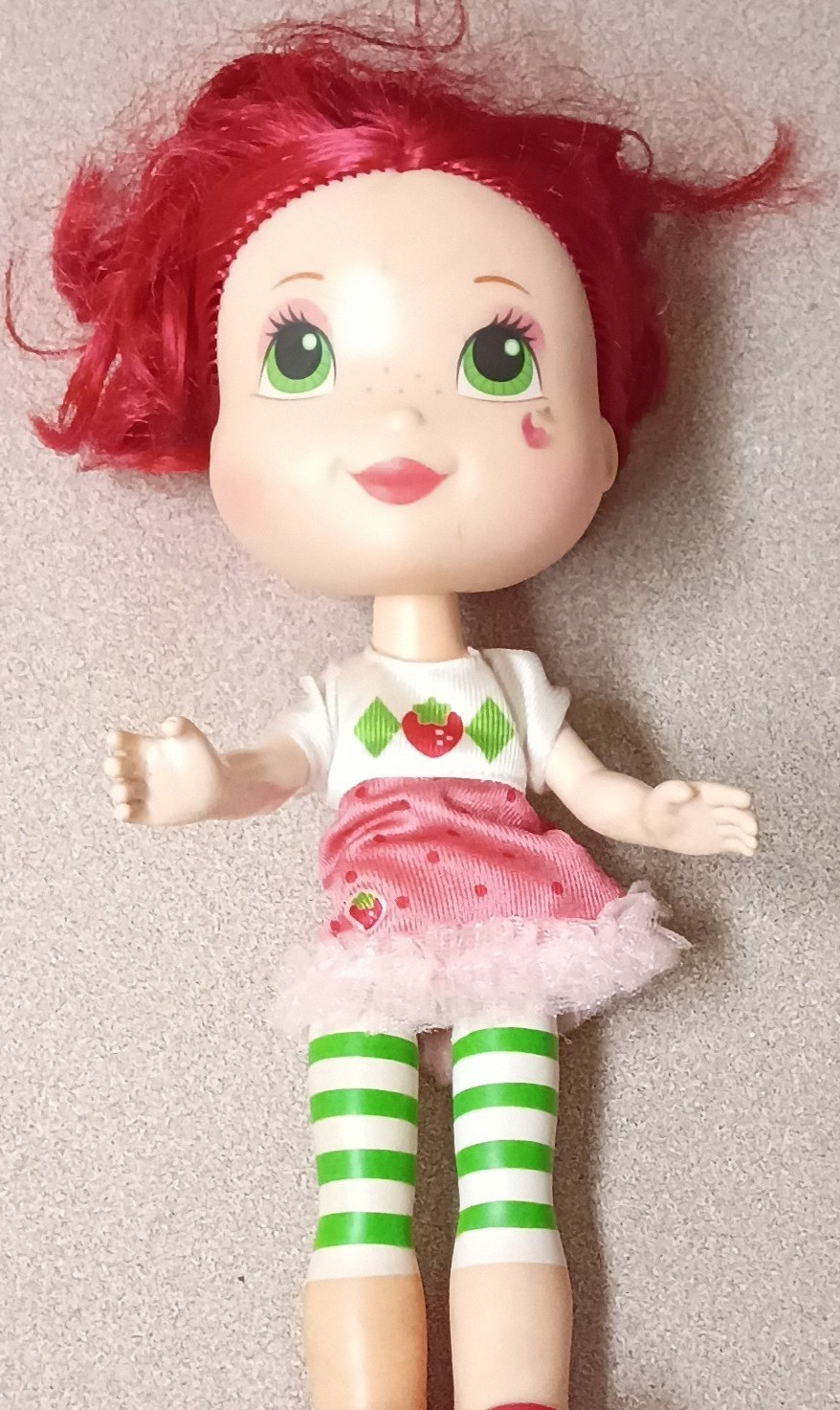 Hasbro Strawberry Shortcake Doll 2008 Red Curly Hair Pink Dress