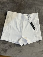 Women  s XL White Lace Shorts