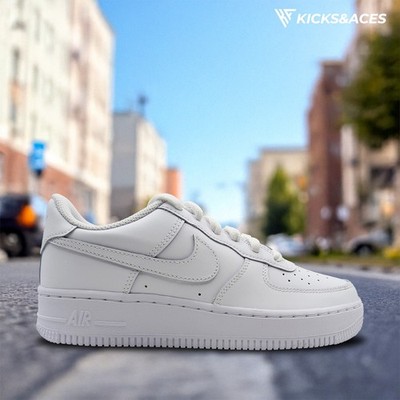 Nike Air Force 1 Low LE Triple White (GS)  FV5951-111