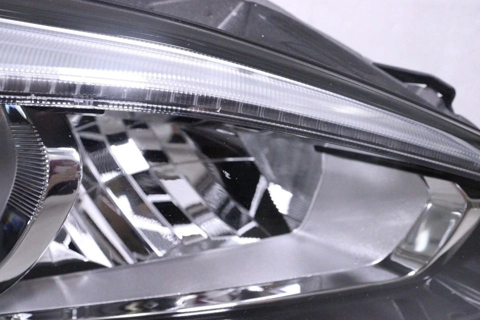 Infiniti Genuine Q70 Q70L Nissan Fuga Y51 2014-2019 LED Headlight Lamp Right OEM - Image 4 of 4