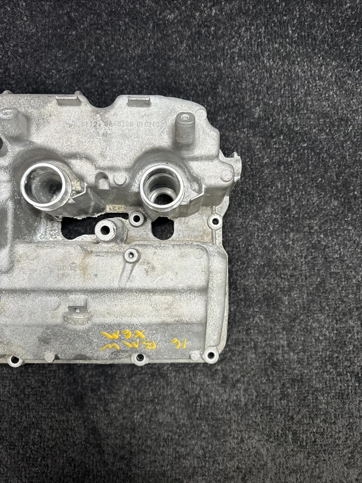 Tampa da válvula do motor do lado esquerdo BMW X6M S63 2016 fabricante de equipamento original - Imagem 4 de 4