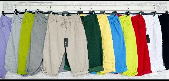 MADE IN ITALY comfortable plus size capri 3/4 joggers size 44-48 NEW
Opens in a new window or tab