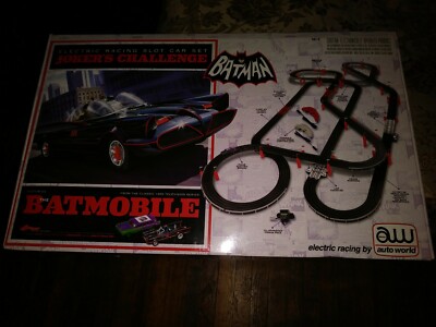 Auto World Batman Slot Car Race Set Jokers Challenge Featuring The
