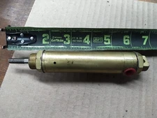 Clippard Brass Body Single-Acting Pneumatic Cylinder 3/4" Bore x 1" Stroke NOS