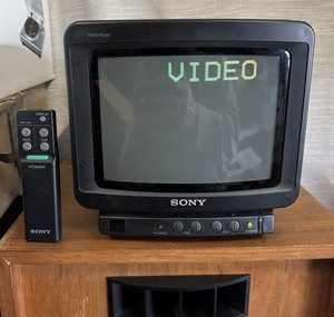 gennnya　SONY Trinitron KV-25ST70 Sony KV-27HS420 27
