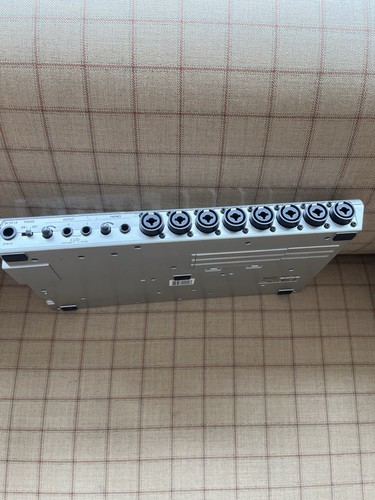 Zoom R24 Digital Interface Controller Multi Track Recorder 24 Tracks 8in 2out - Picture 4 of 4