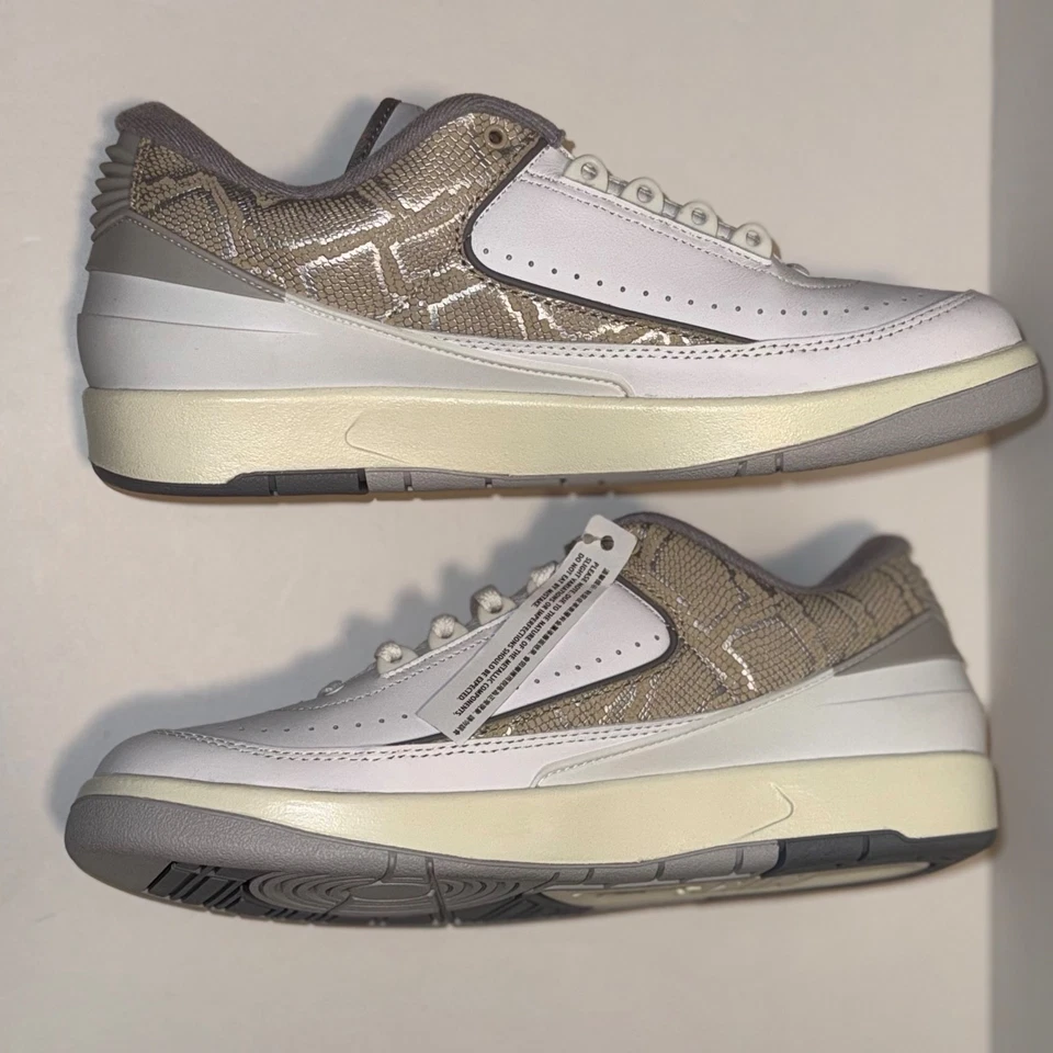 Talla 12 - Air Jordan Retro 2 Bajo DV9956-100 Foto 3 de 4