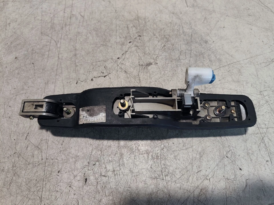 Türaussengriff Rechts Vorne Ssangyong 7346221000 AJ Rodius RD 270 2WD - Bild 3 von 4