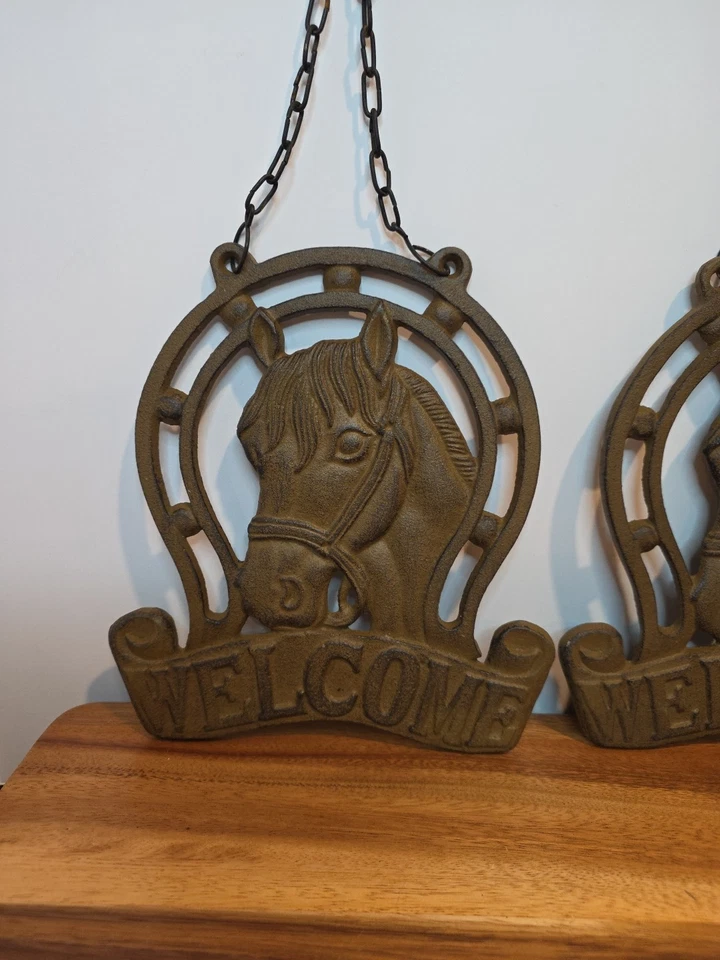 Juego de 2 letreros de bienvenida de hierro fundido cabeza de caballo y herradura cadena 9" rancho vaquero  Foto 2 de 4