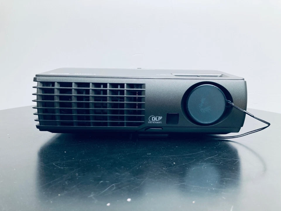 Optoma Widescreen Projector EP1691 - HDMI - 11 Lamp Hours -Remote Control & Case - Image 4 of 4