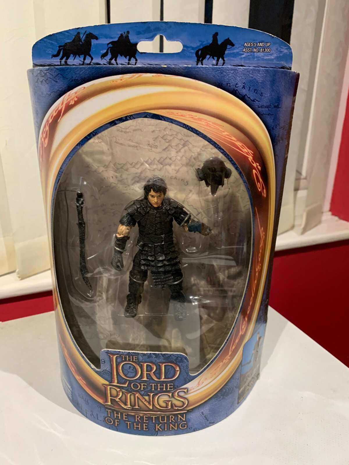 TOYBIZ LORD OF THE RINGS FRODO IN GOBLIN ARMOUR LOTR ROTK - BOXED