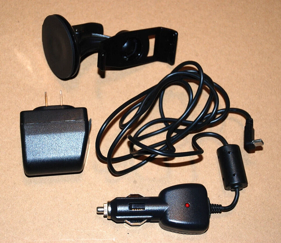 GARMIN NUVI 200 Series GPS Touch Screen Navigation System Accessories Bundle - Image 4 of 4