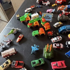 Galoob Micro Machines Fold-Out Van Carrying Case Playset w/ Vehicles 1991