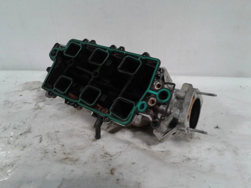 Intake Manifold Upper Fits 98-01 INFINITI Q45 1643839 - Image 2 of 3