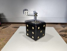 Jolis Ancien Vintage, MOULIN À POIVRE EN BOIS FORME DÉ À JOUER 1960's