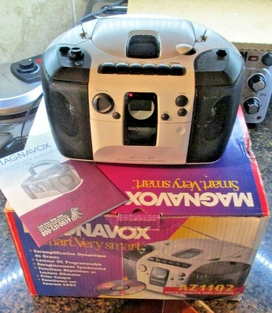 Magnavox Phillips White AZ1102 CD Radio Cassette Recorder Boombox for
