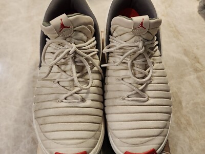 - Jordan Flight Luxe Ivory 919715-142 Lace Up Basketball Shoe Men s 8