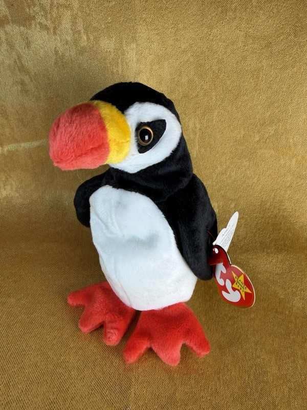 TY Beanie Baby 1997 "Puffer" The Puffin DOB November 3, 1997 with Tag Errors