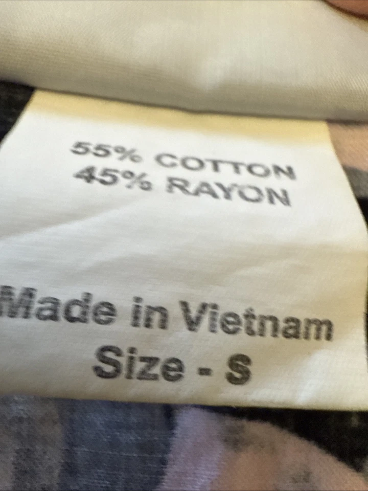 Grey’s Anatomy scrub top S gray with multicolor heart patern print - Image 3 of 4