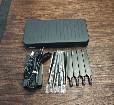 Cradlepoint E3000-5GB Industrial Wireless Router WiFi 6 PoE 5G CAT20