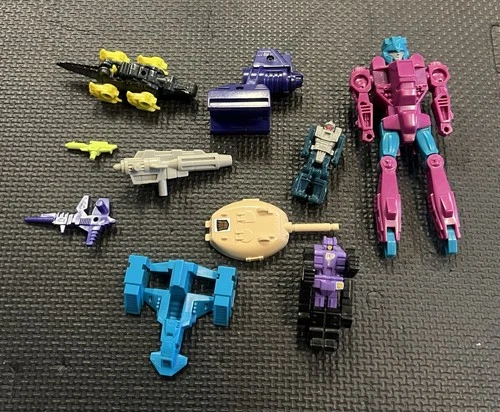 Vintage TRANSFORMERS G1 ACCESSORIES LOT PARTS