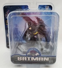 new-batman-dark-knight-justice-league-resin-figure-figurine-bust-caped-crusader