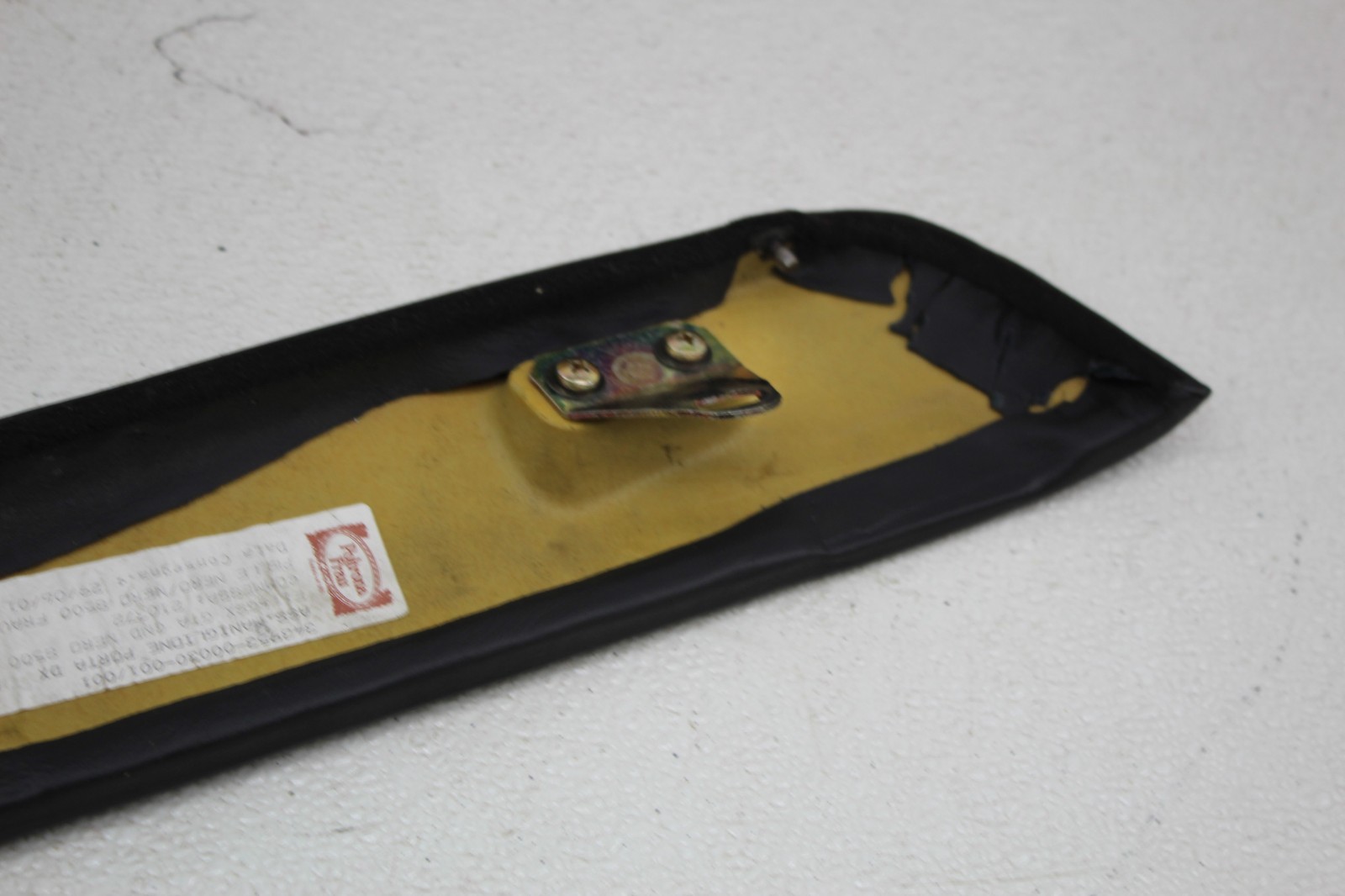 99-01 FERRARI 456 M RIGHT PASSENGER DOOR PANEL HANDLE MOULDING