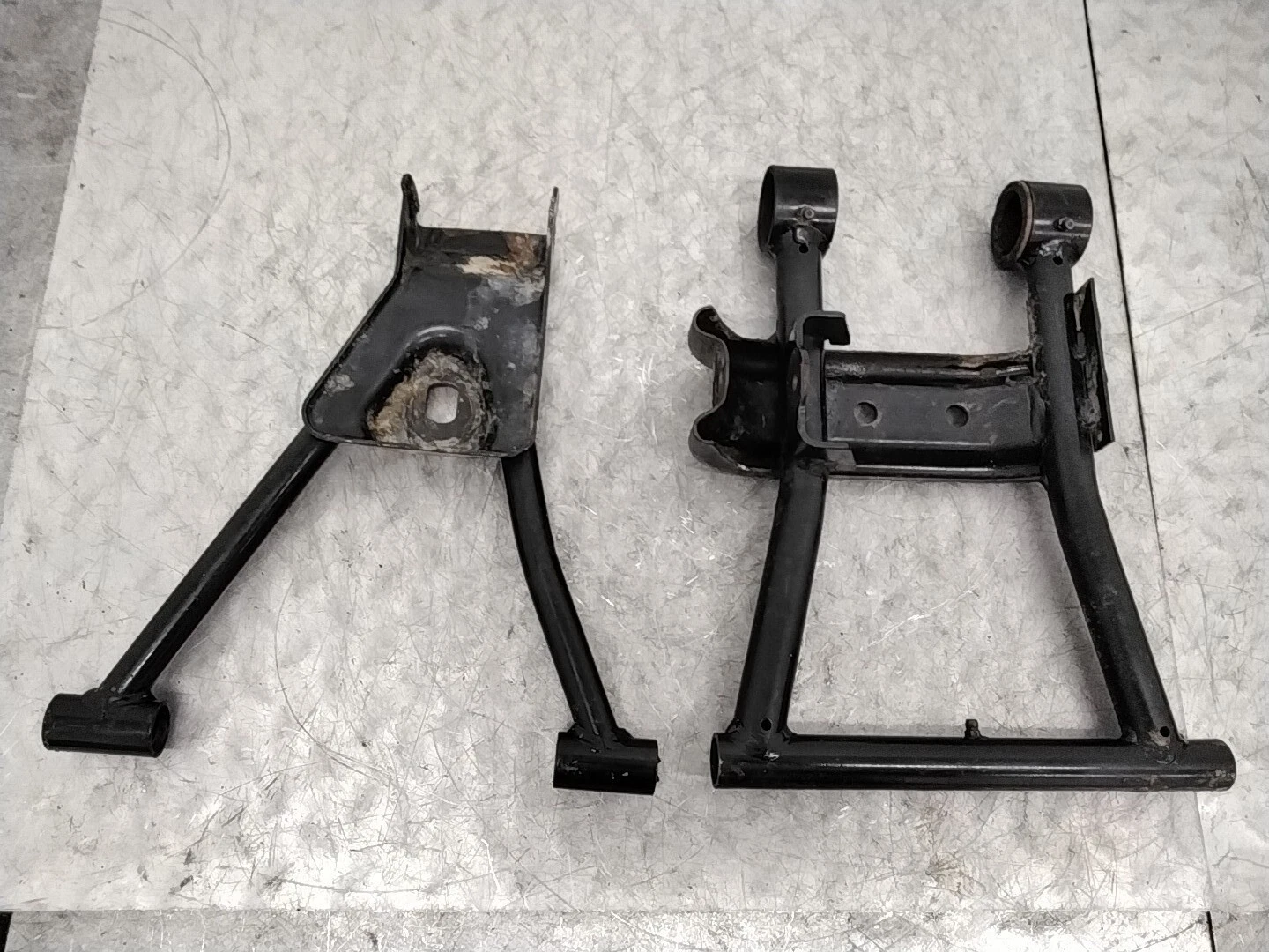 2000 POLARIS SPORTSMAN 500 4X4 OEM REAR BACK LOWER UPPER RIGHT CONTROL A ARMS