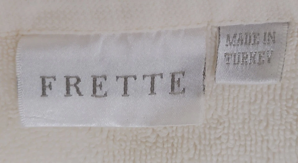  2 toallas de mano con trastes de 16 por 28 pulgadas Foto 4 de 4