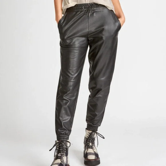 (NWD) HUE Women's Black Leatherette High Rise Jogger Pants -Sleek Effect Size S