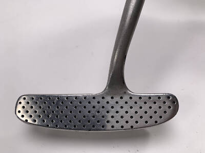 Callaway - キャロウェイ　ヒッコリースティック　リトルポイズン　メンズゴルフL字パター　木製　右利き用 Callaway　Hickory　Stick　Little　Poison Lot Detail - Callaway Golf Paul Runyan 'Hickory Stick
