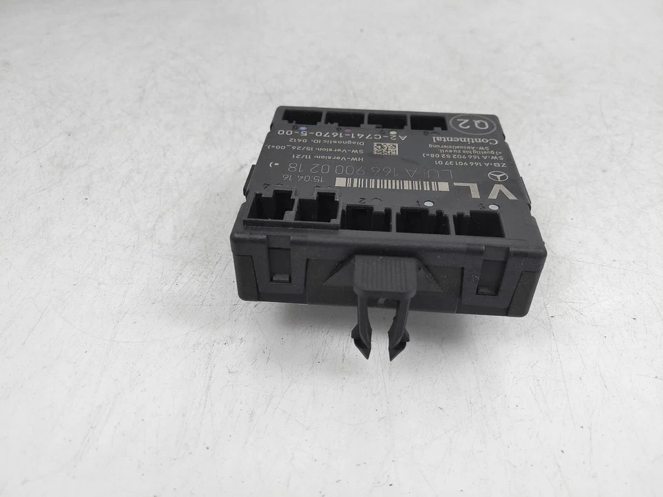 Módulo de control de puerta del conductor delantero Mercedes-Benz Cla250 2014-2019 166-900-02-18 Foto 3 de 4