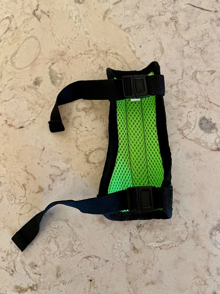 ALLEN Archery bow armguard mesh 2 strap hot green - Image 2 of 2