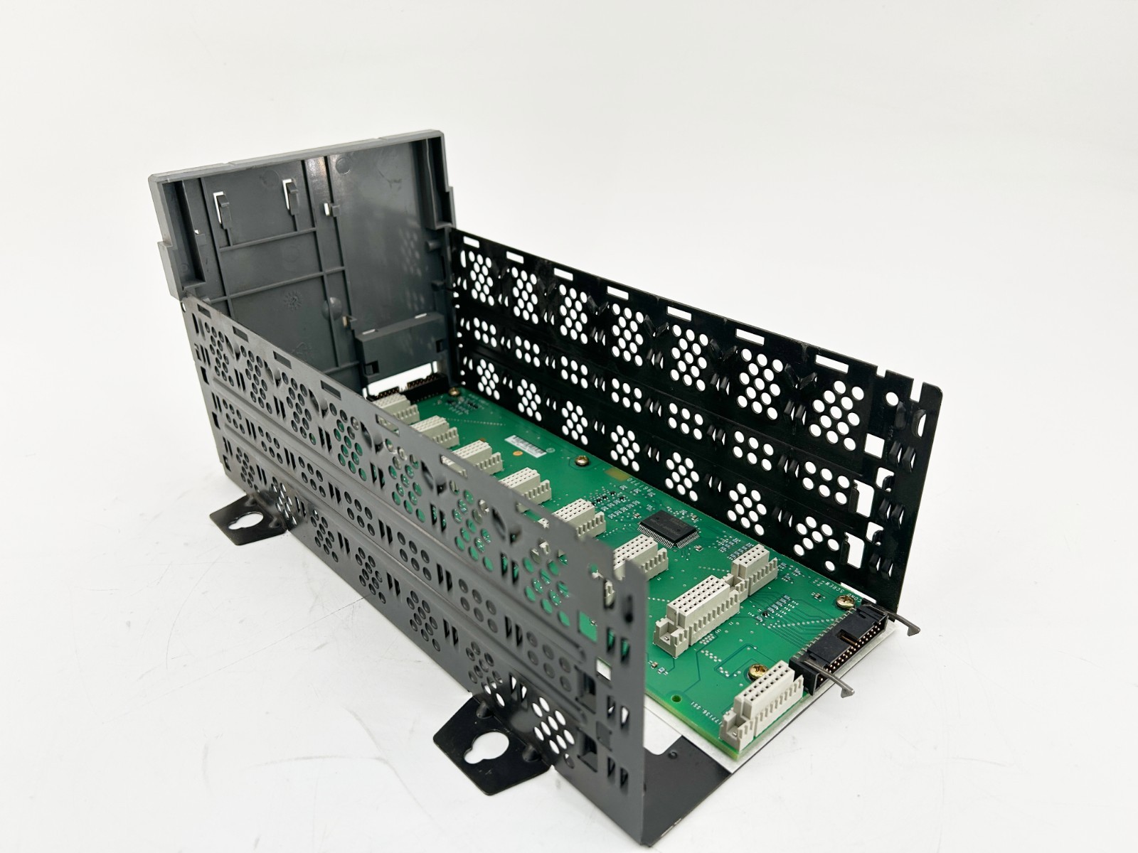 Allen Bradley 1746-A7 PLC Rack Modular Chassis 7 Slot 10A 5VDC Ser.B