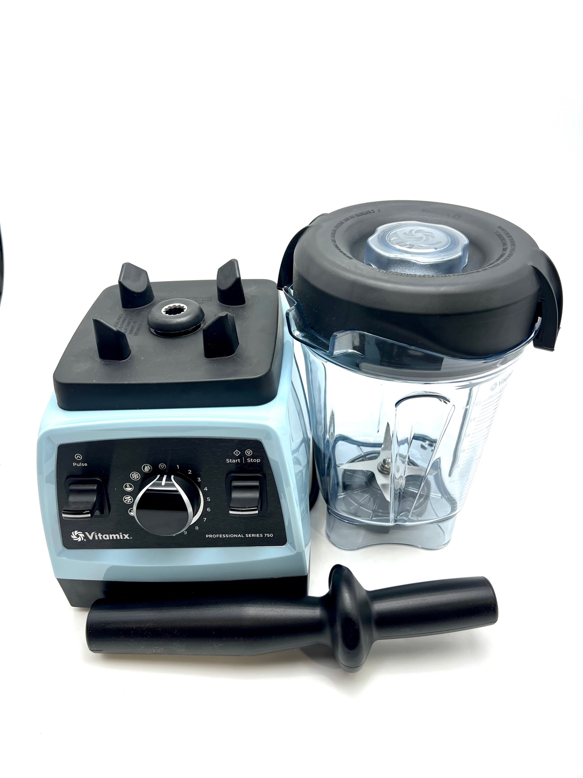 Vitamix Professional Series 750 Blender 64oz LowProfile VM0158A BLUE