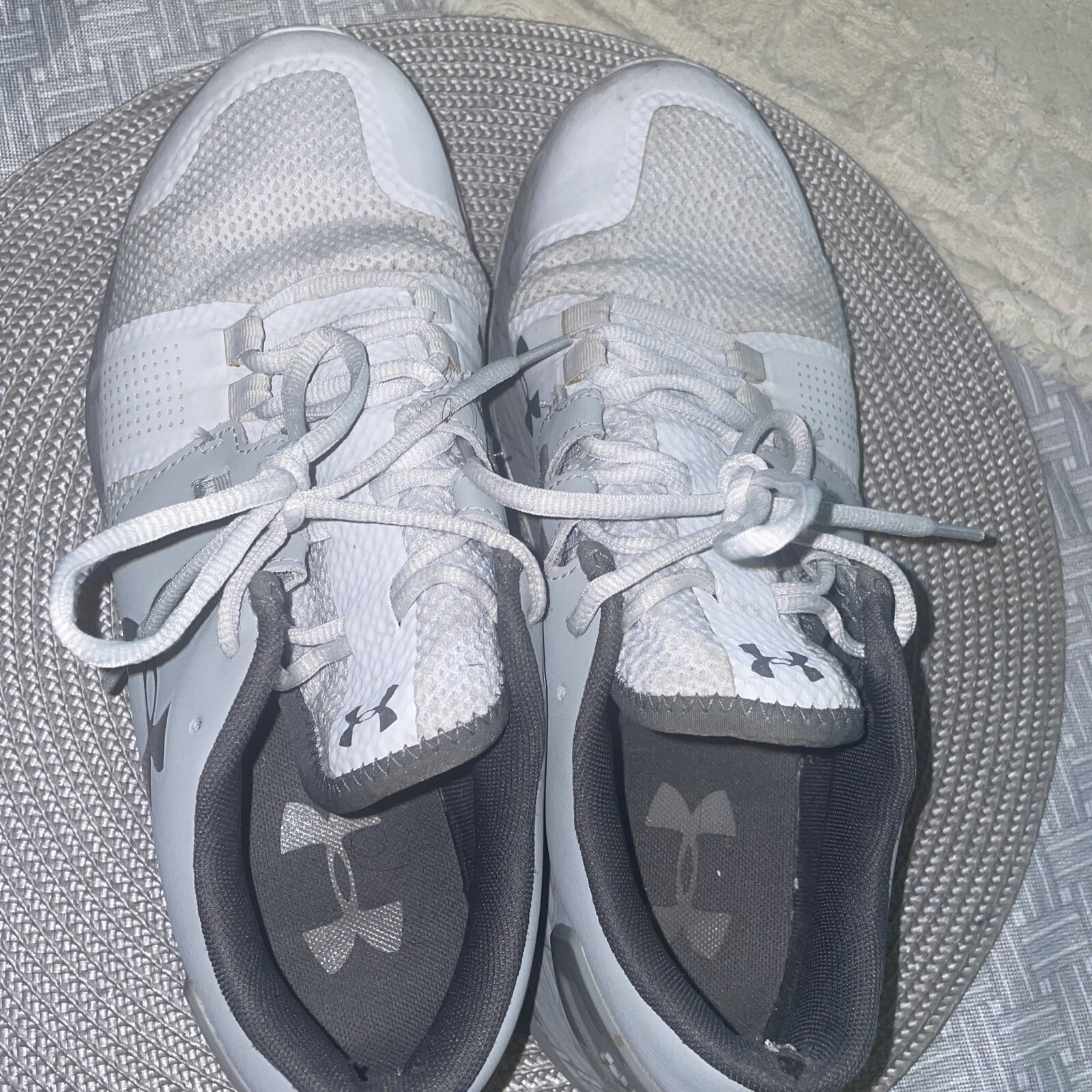 Size 9 - Under Armour Commit Gray 2016 - image 6