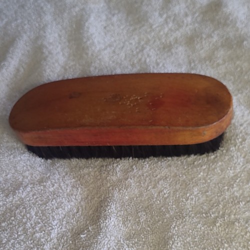 vtg Oxco USA horsehair shoe brush. Great condition. Collectible!