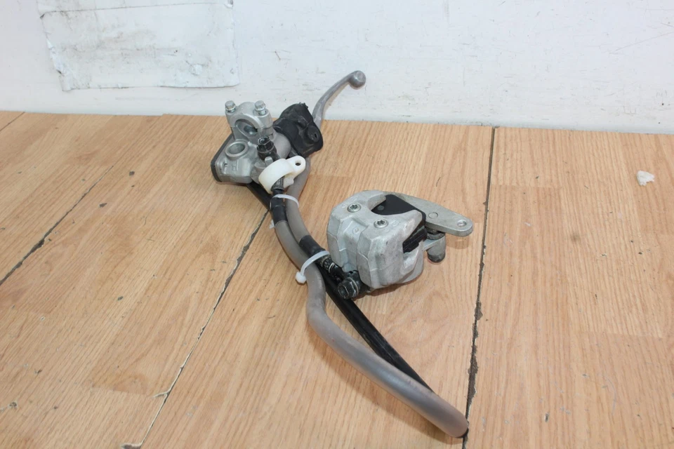 2006 Honda CR85R Front Brake Caliper Master Cylinder - Imagem 3 de 4