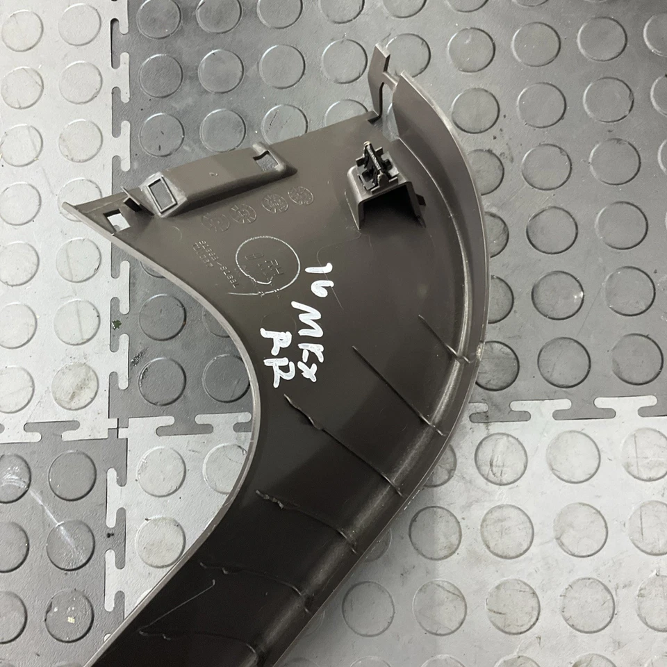 2016-2018 Lincoln MKX Rear Right Liftgate Trim FA1Z-5842410-AD - Image 4 of 4