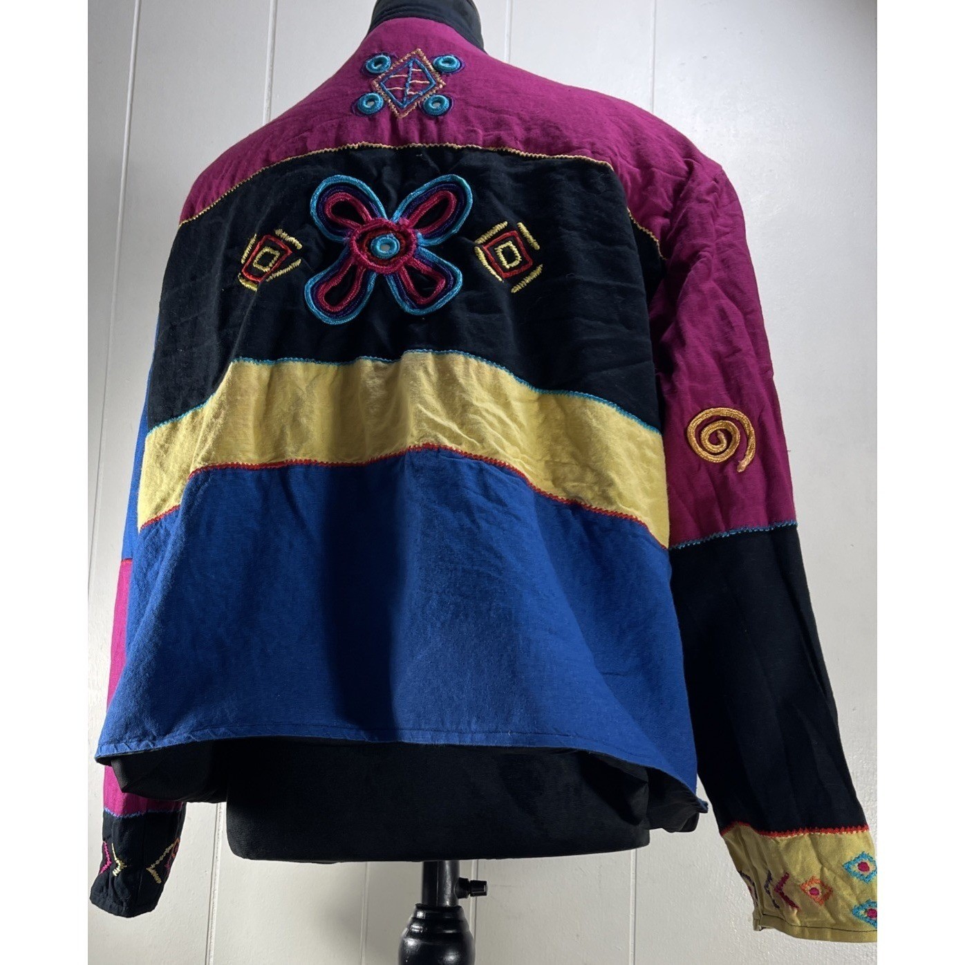 Abstract Patchwork Embroidered Jacket Kimono Coll… - image 11
