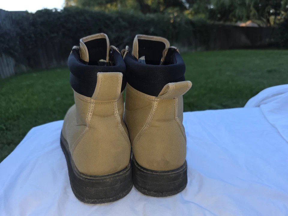 White River Fly Fishing Wading Boots  Size 9 Men's Kaki  - Image 4 of 4